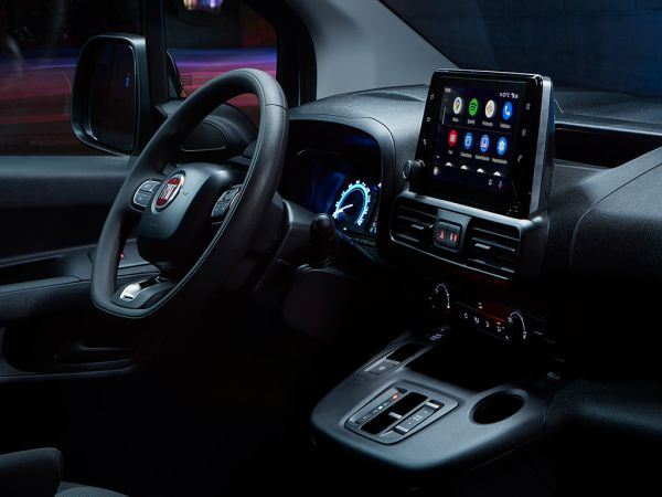Nieuwe Fiat Doblo 2022 interieur